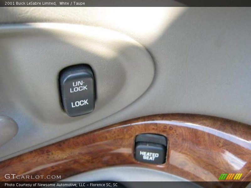 White / Taupe 2001 Buick LeSabre Limited