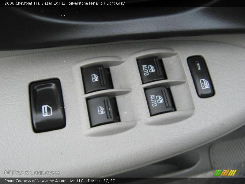 Silverstone Metallic / Light Gray 2006 Chevrolet TrailBlazer EXT LS