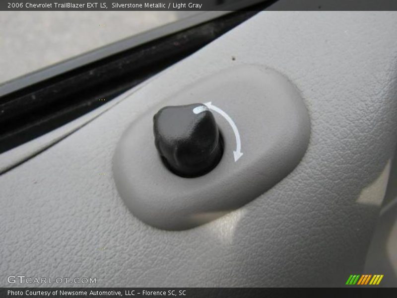 Silverstone Metallic / Light Gray 2006 Chevrolet TrailBlazer EXT LS