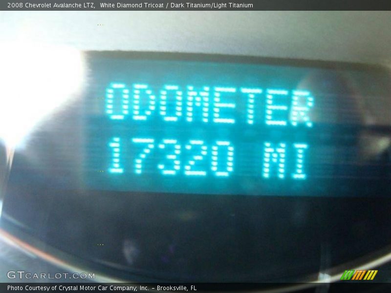 White Diamond Tricoat / Dark Titanium/Light Titanium 2008 Chevrolet Avalanche LTZ