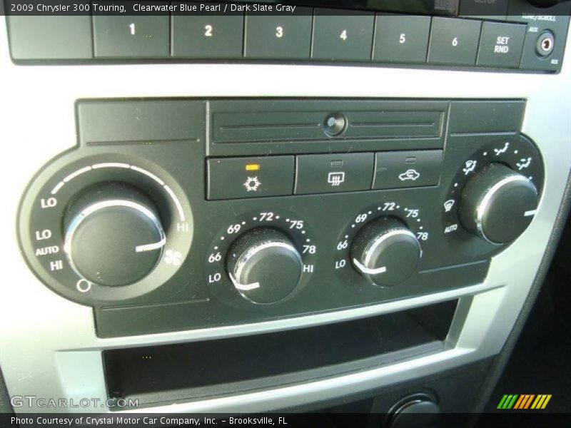 Clearwater Blue Pearl / Dark Slate Gray 2009 Chrysler 300 Touring