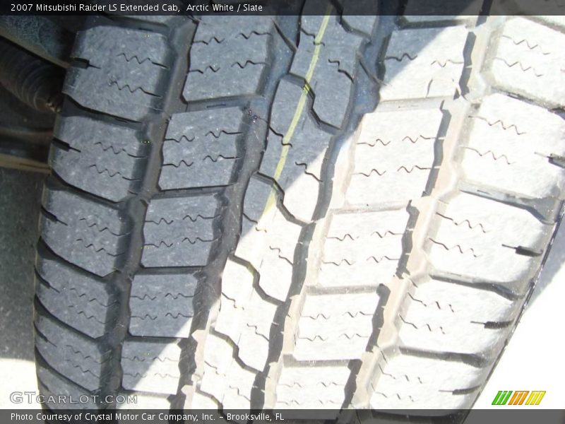 Arctic White / Slate 2007 Mitsubishi Raider LS Extended Cab