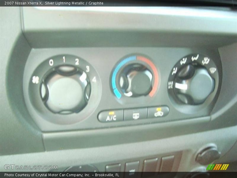 Silver Lightning Metallic / Graphite 2007 Nissan Xterra X