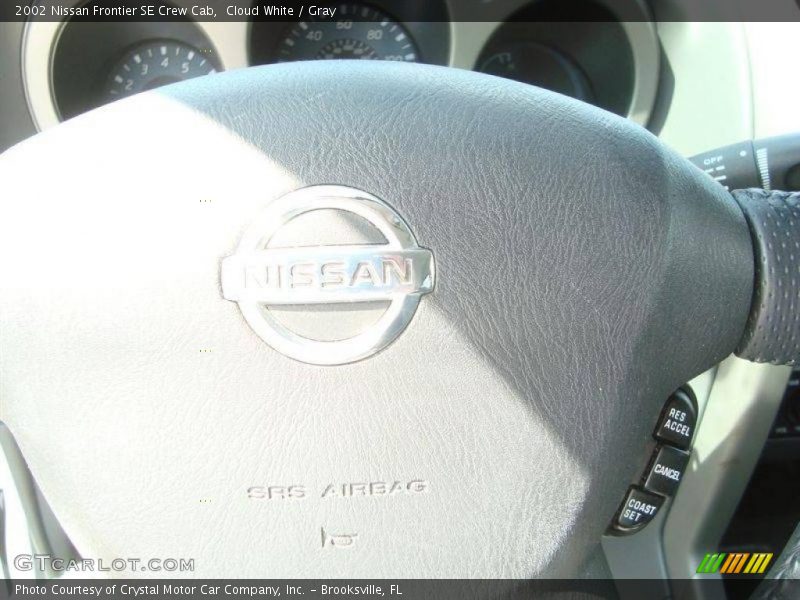Cloud White / Gray 2002 Nissan Frontier SE Crew Cab