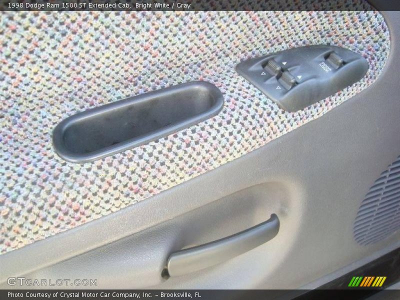 Bright White / Gray 1998 Dodge Ram 1500 ST Extended Cab