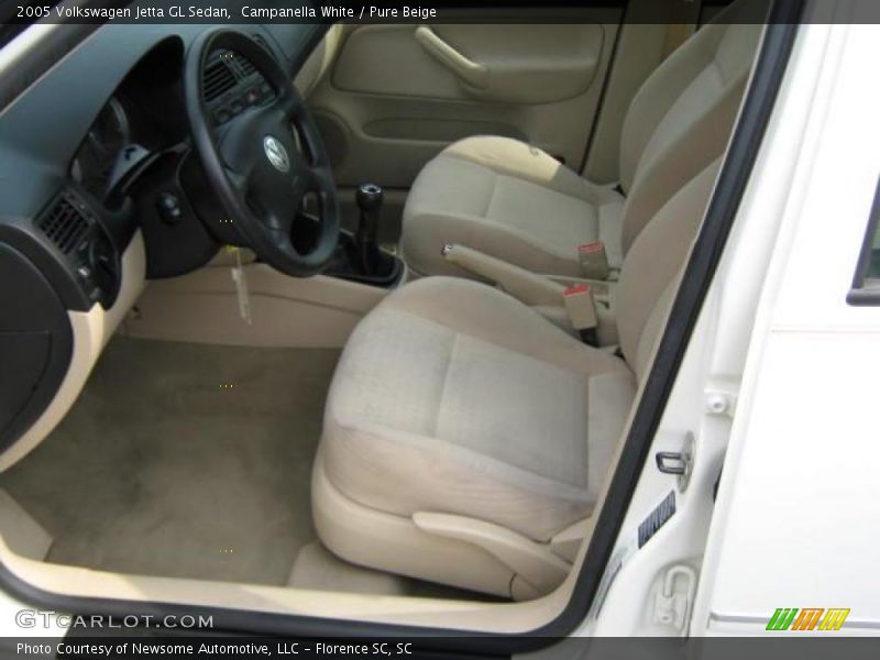 Campanella White / Pure Beige 2005 Volkswagen Jetta GL Sedan
