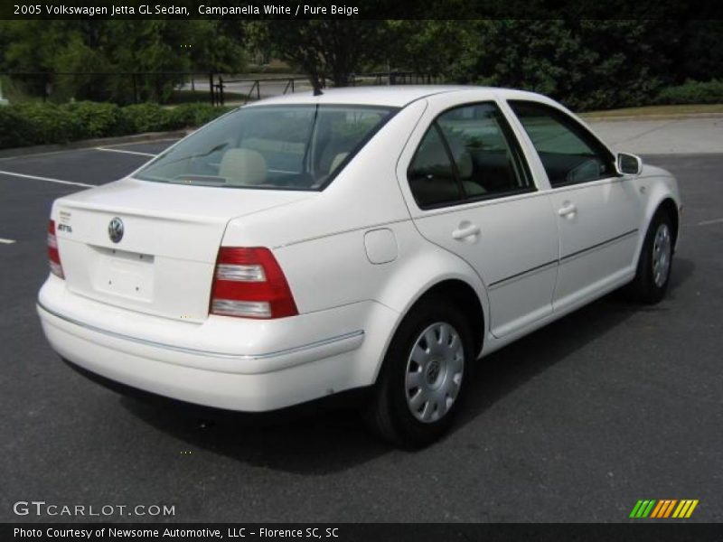 Campanella White / Pure Beige 2005 Volkswagen Jetta GL Sedan