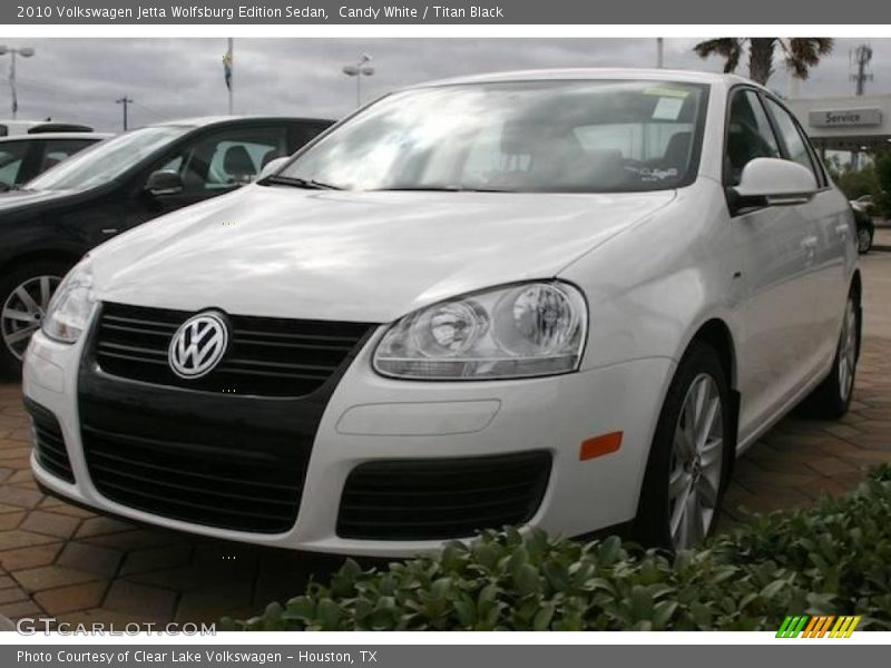 Candy White / Titan Black 2010 Volkswagen Jetta Wolfsburg Edition Sedan