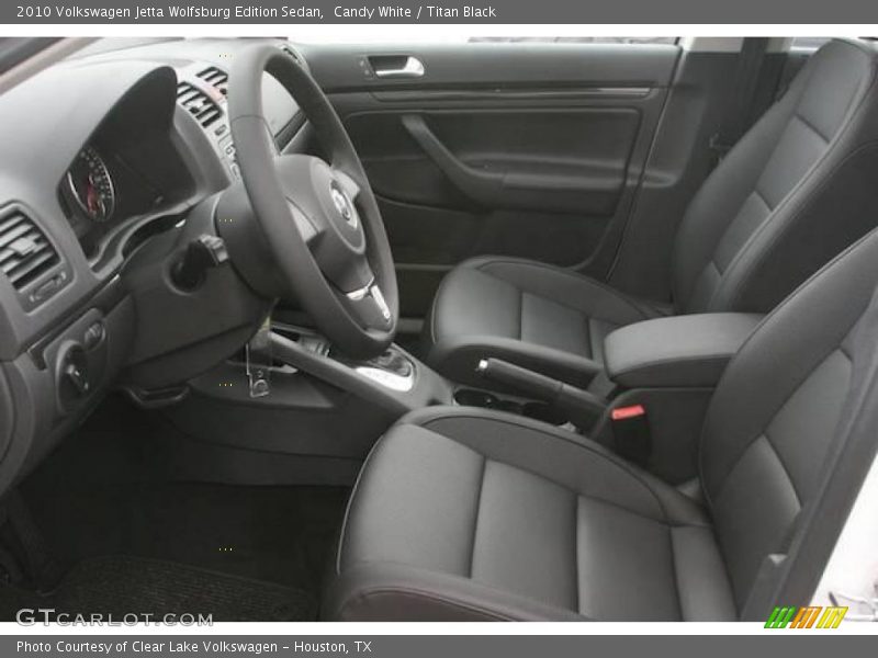 Candy White / Titan Black 2010 Volkswagen Jetta Wolfsburg Edition Sedan