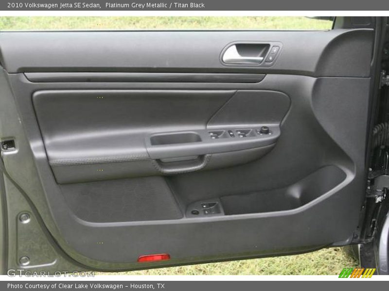 Platinum Grey Metallic / Titan Black 2010 Volkswagen Jetta SE Sedan