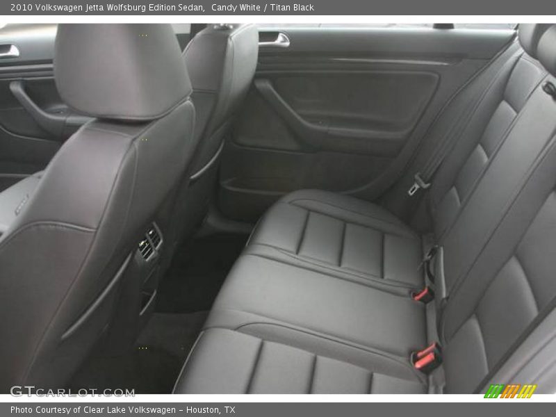 Candy White / Titan Black 2010 Volkswagen Jetta Wolfsburg Edition Sedan