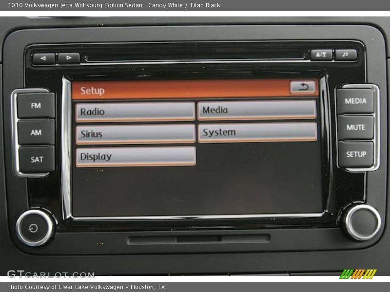 Candy White / Titan Black 2010 Volkswagen Jetta Wolfsburg Edition Sedan