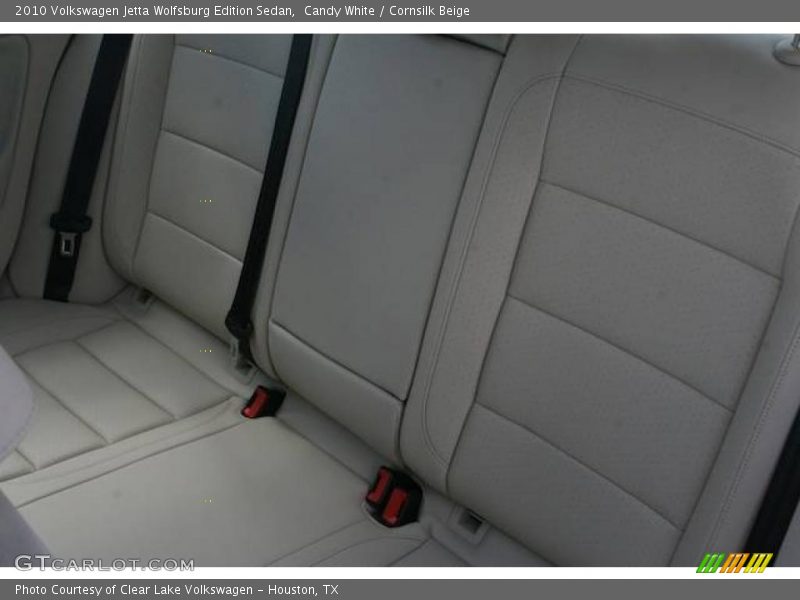 Candy White / Cornsilk Beige 2010 Volkswagen Jetta Wolfsburg Edition Sedan