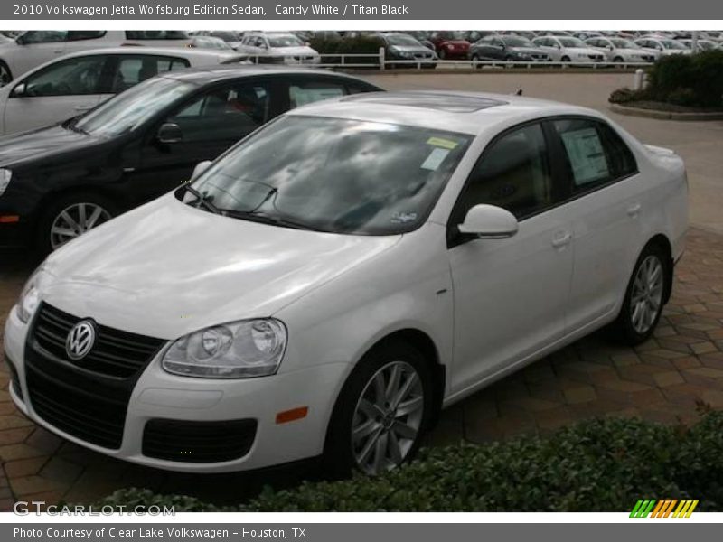 Candy White / Titan Black 2010 Volkswagen Jetta Wolfsburg Edition Sedan