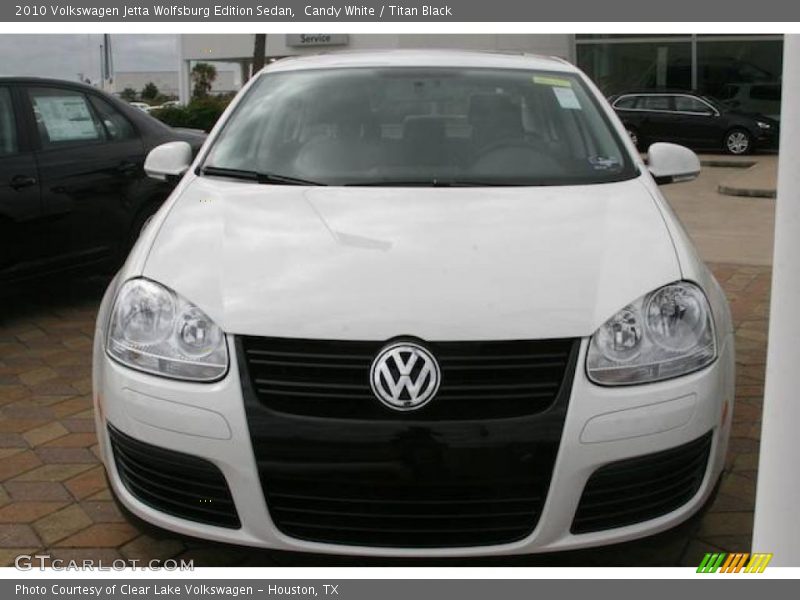 Candy White / Titan Black 2010 Volkswagen Jetta Wolfsburg Edition Sedan