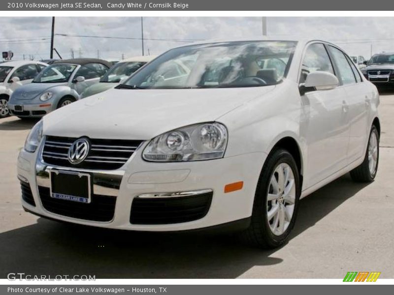 Candy White / Cornsilk Beige 2010 Volkswagen Jetta SE Sedan