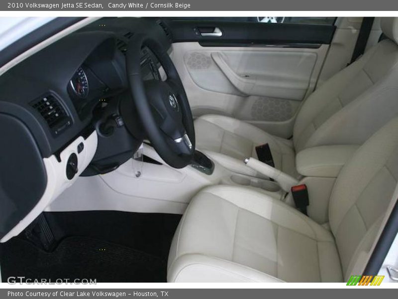 Candy White / Cornsilk Beige 2010 Volkswagen Jetta SE Sedan