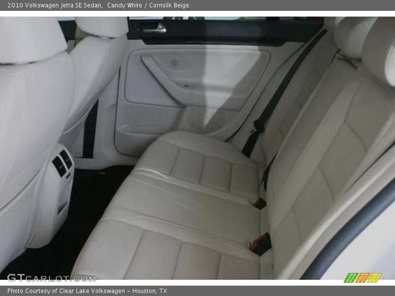 Candy White / Cornsilk Beige 2010 Volkswagen Jetta SE Sedan