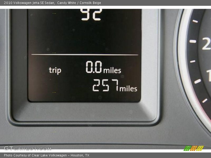 Candy White / Cornsilk Beige 2010 Volkswagen Jetta SE Sedan