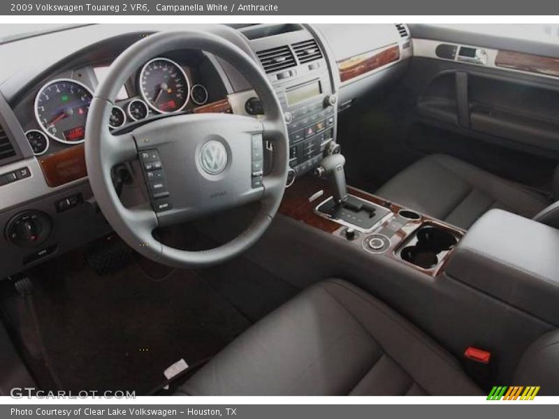 Campanella White / Anthracite 2009 Volkswagen Touareg 2 VR6