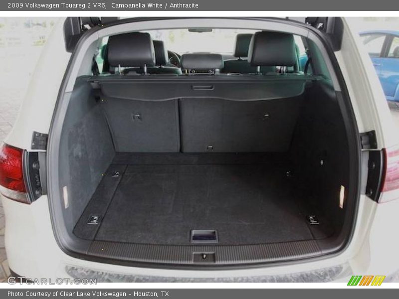 Campanella White / Anthracite 2009 Volkswagen Touareg 2 VR6