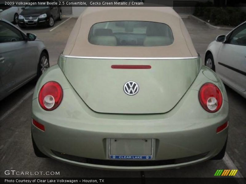 Gecko Green Metallic / Cream 2009 Volkswagen New Beetle 2.5 Convertible