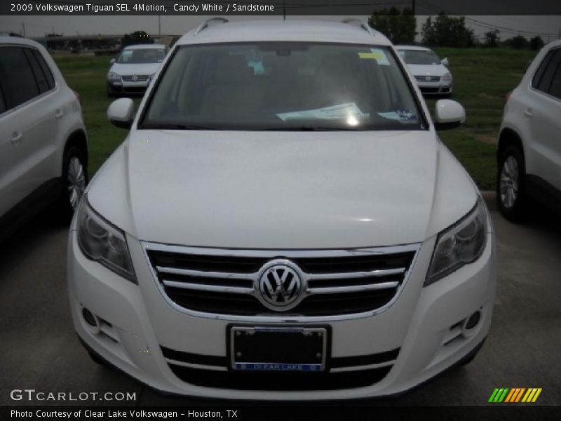 Candy White / Sandstone 2009 Volkswagen Tiguan SEL 4Motion