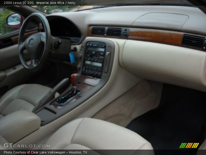Imperial Jade Mica / Ivory 2000 Lexus SC 300