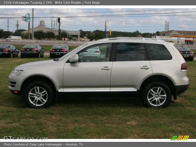 White Gold Metallic / Pure Beige 2009 Volkswagen Touareg 2 VR6