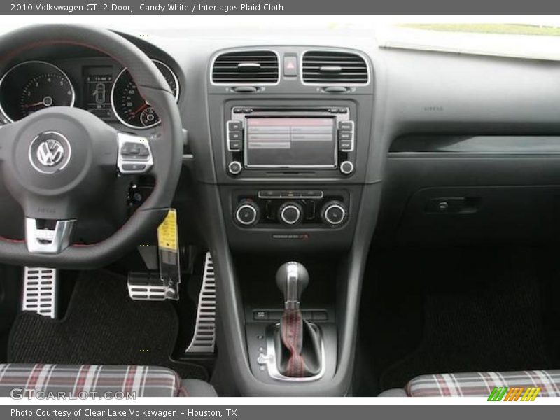 Candy White / Interlagos Plaid Cloth 2010 Volkswagen GTI 2 Door