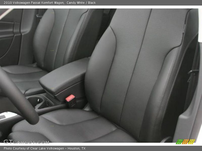 Candy White / Black 2010 Volkswagen Passat Komfort Wagon