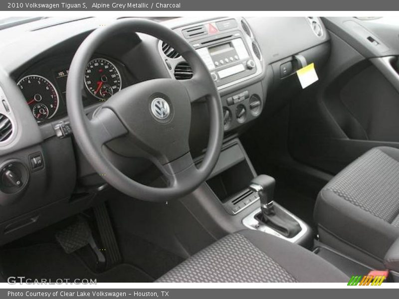 Alpine Grey Metallic / Charcoal 2010 Volkswagen Tiguan S