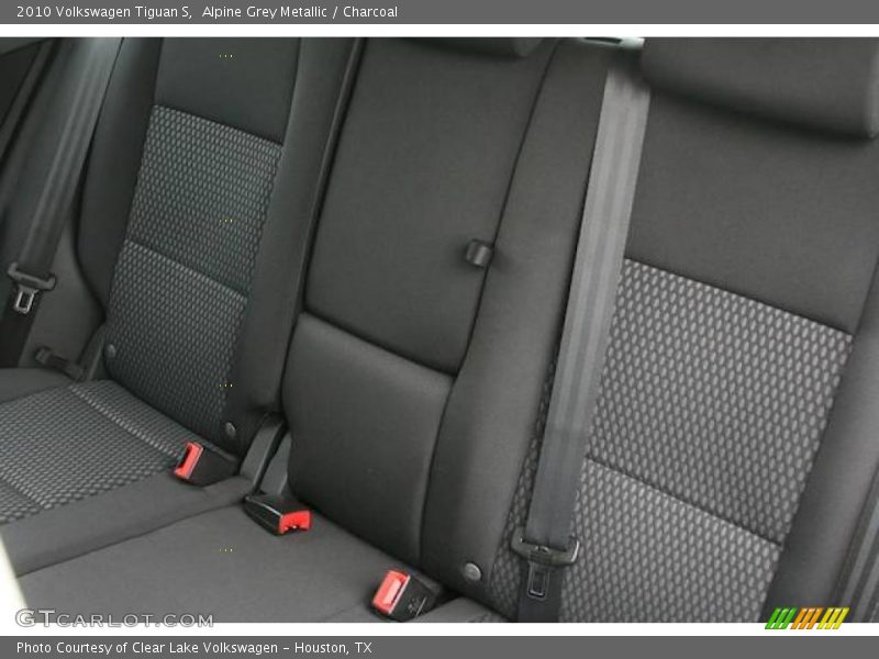 Alpine Grey Metallic / Charcoal 2010 Volkswagen Tiguan S