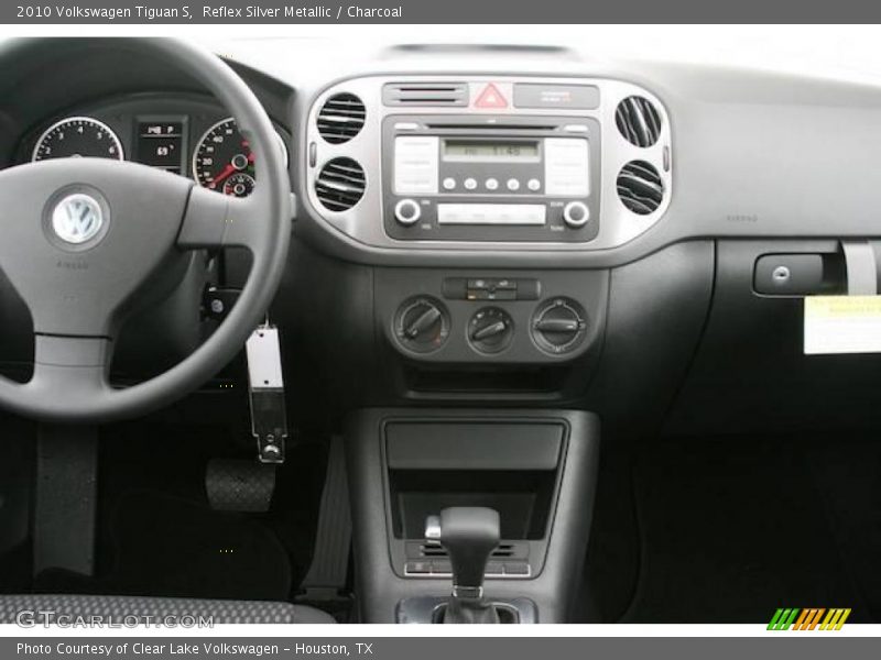 Reflex Silver Metallic / Charcoal 2010 Volkswagen Tiguan S