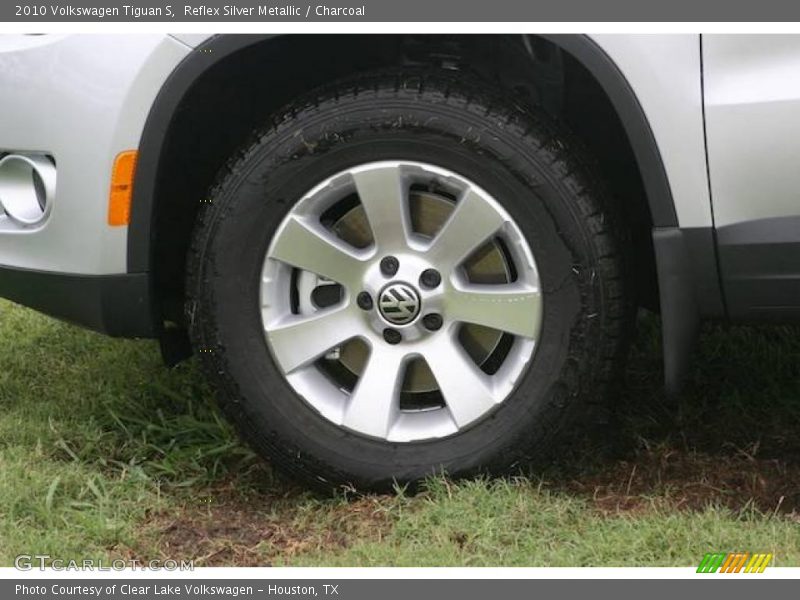 Reflex Silver Metallic / Charcoal 2010 Volkswagen Tiguan S