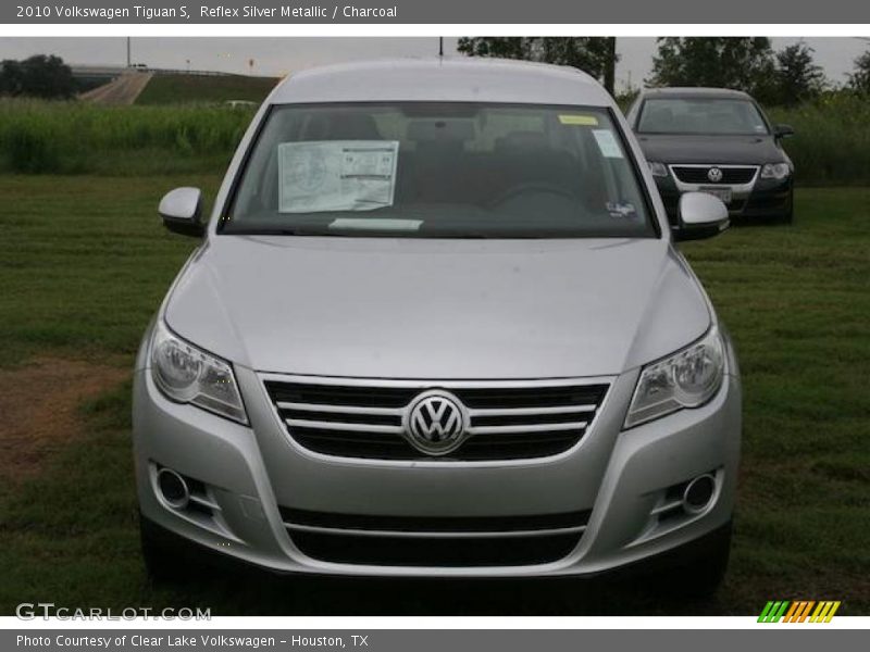 Reflex Silver Metallic / Charcoal 2010 Volkswagen Tiguan S