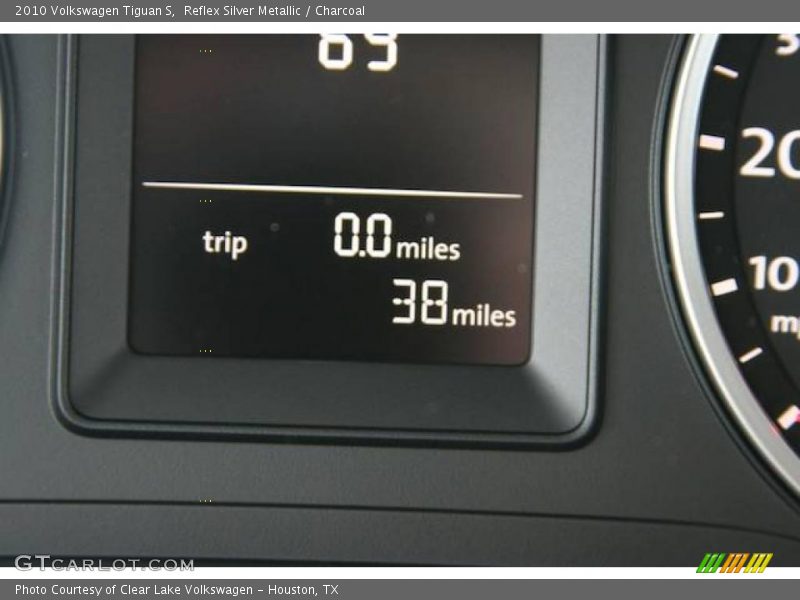 Reflex Silver Metallic / Charcoal 2010 Volkswagen Tiguan S