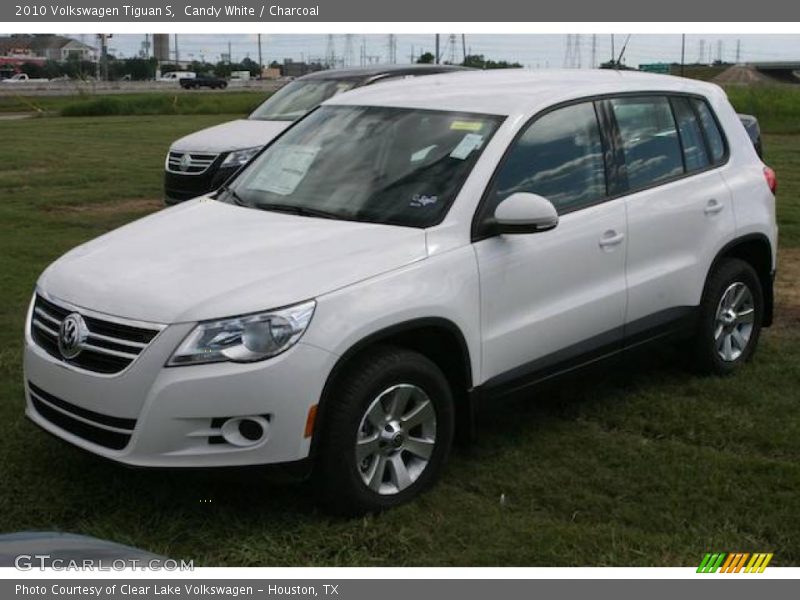 Candy White / Charcoal 2010 Volkswagen Tiguan S