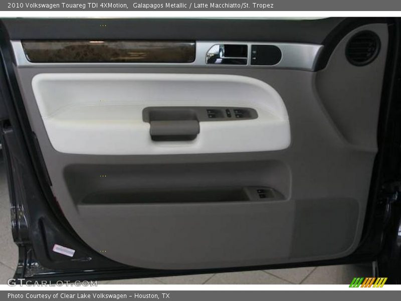 Galapagos Metallic / Latte Macchiatto/St. Tropez 2010 Volkswagen Touareg TDI 4XMotion