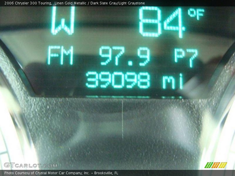 Linen Gold Metallic / Dark Slate Gray/Light Graystone 2006 Chrysler 300 Touring