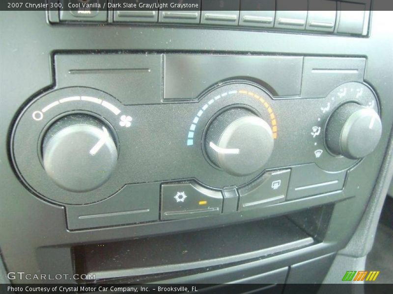 Cool Vanilla / Dark Slate Gray/Light Graystone 2007 Chrysler 300