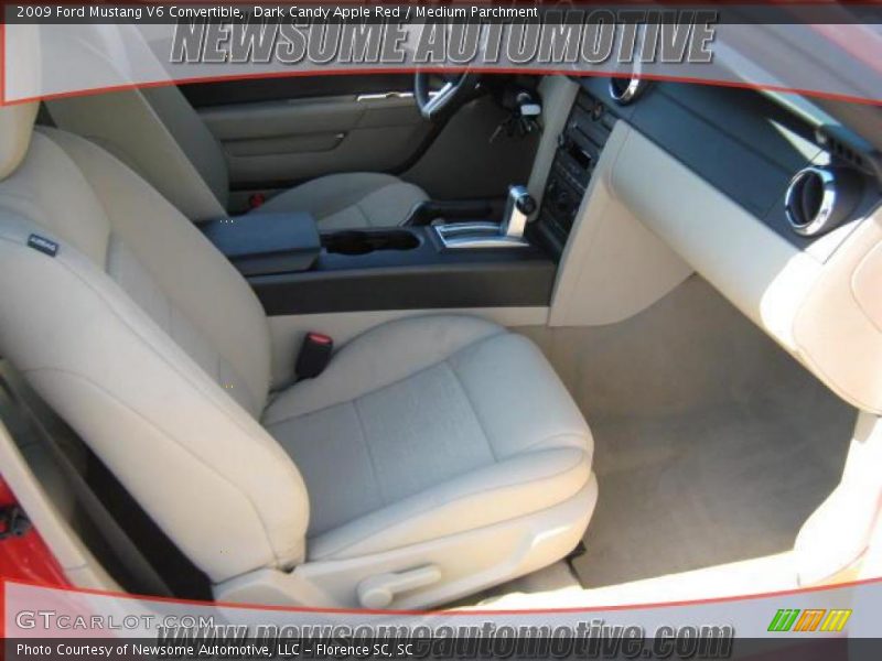Dark Candy Apple Red / Medium Parchment 2009 Ford Mustang V6 Convertible