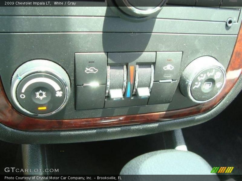White / Gray 2009 Chevrolet Impala LT