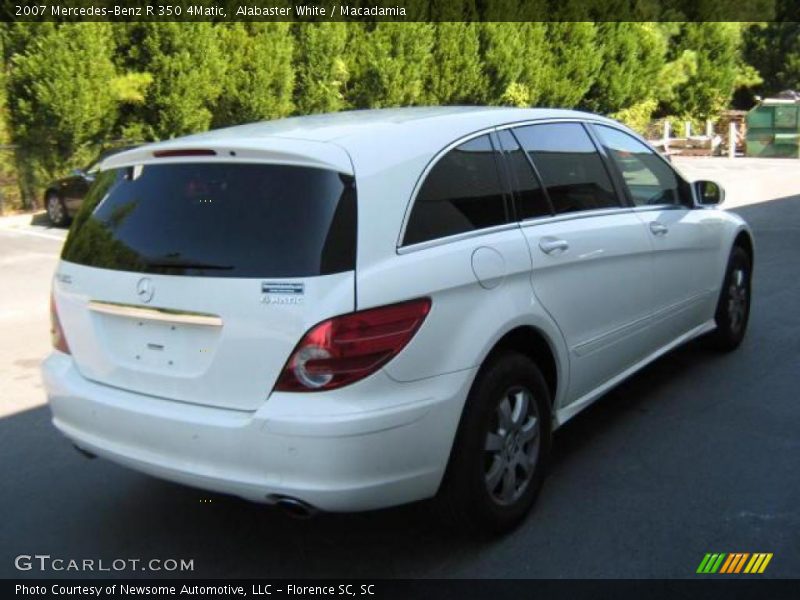 Alabaster White / Macadamia 2007 Mercedes-Benz R 350 4Matic