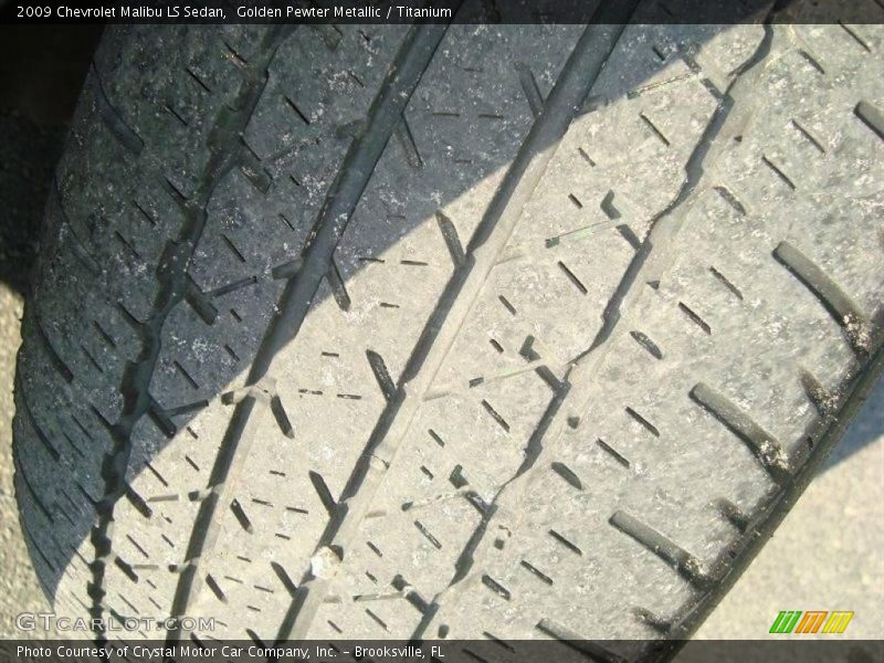 Golden Pewter Metallic / Titanium 2009 Chevrolet Malibu LS Sedan