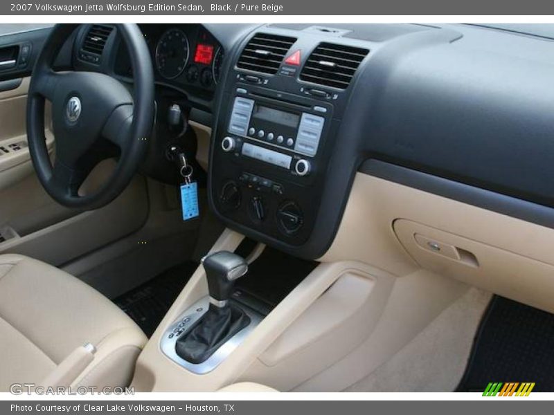 Black / Pure Beige 2007 Volkswagen Jetta Wolfsburg Edition Sedan