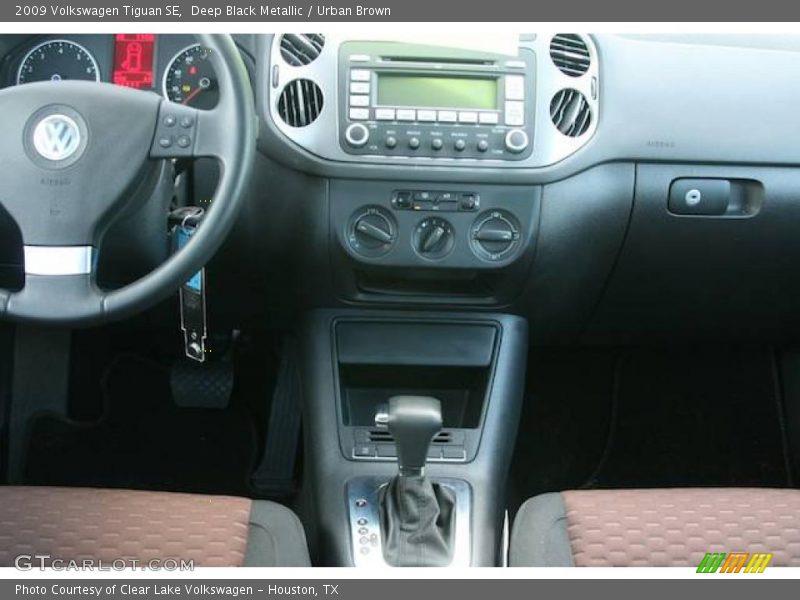 Deep Black Metallic / Urban Brown 2009 Volkswagen Tiguan SE