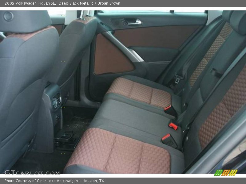 Deep Black Metallic / Urban Brown 2009 Volkswagen Tiguan SE
