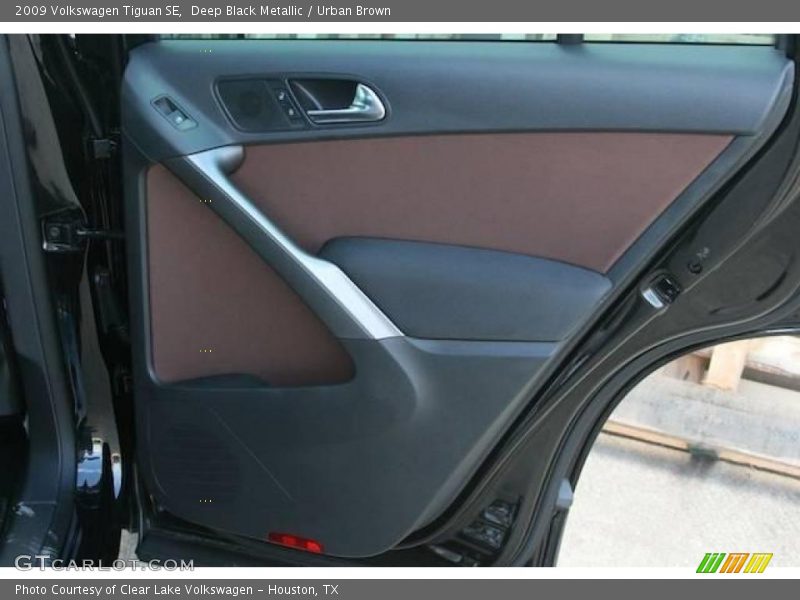 Deep Black Metallic / Urban Brown 2009 Volkswagen Tiguan SE