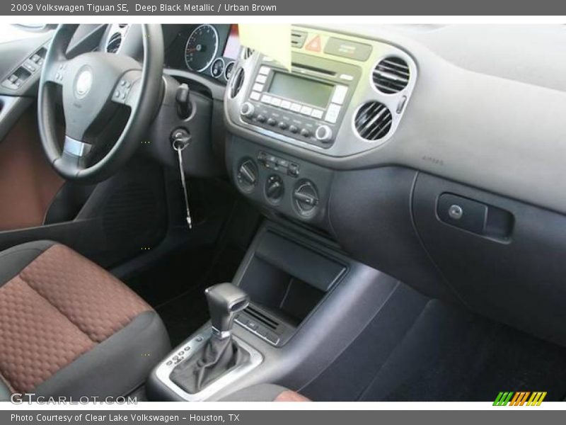 Deep Black Metallic / Urban Brown 2009 Volkswagen Tiguan SE